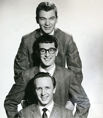 Buddy_Holly_&_The_Crickets_publicity_portrait_-_cropped